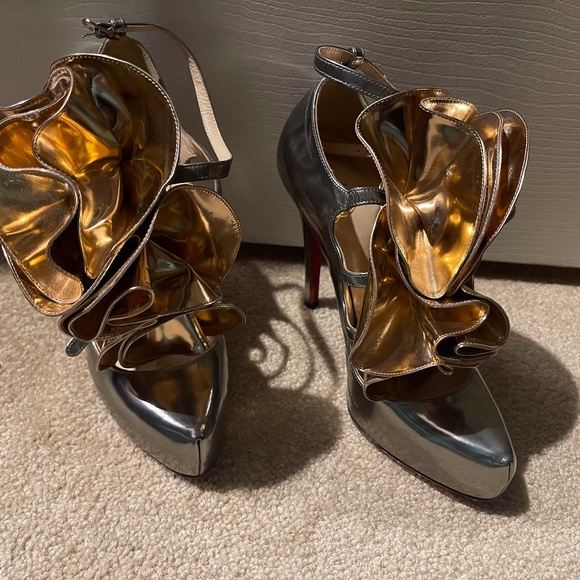 Christian Louboutin Stilettos-size 38 - Picture 1 of 7